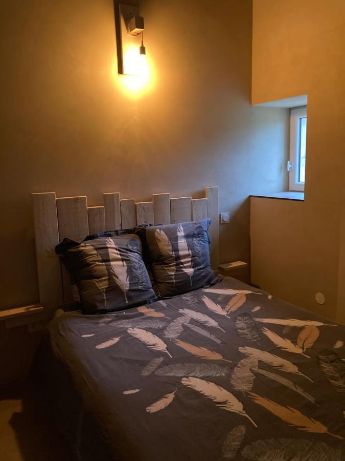Gîte L'Atelier de Tournerie Montigny-sur-l'Ain Extérieur photo